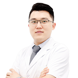何玉明